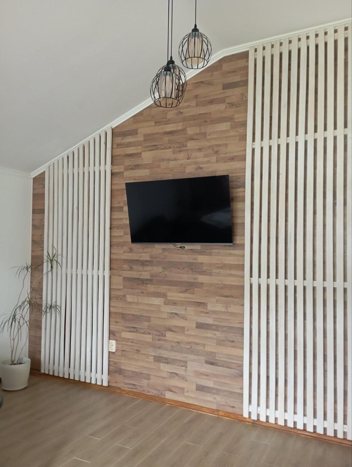 U Anastasii I Sofii Bilya Richki Guest House Mykuljtsjin Eksteriør bilde