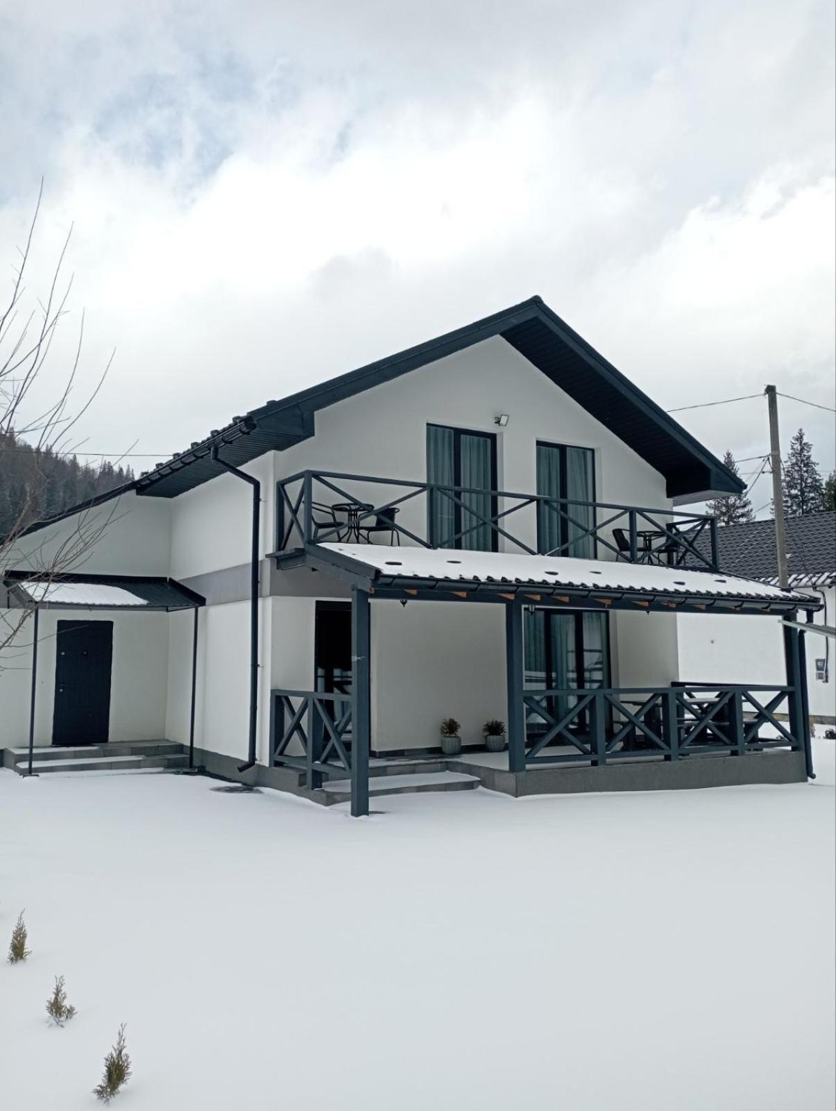 U Anastasii I Sofii Bilya Richki Guest House Mykuljtsjin Rom bilde