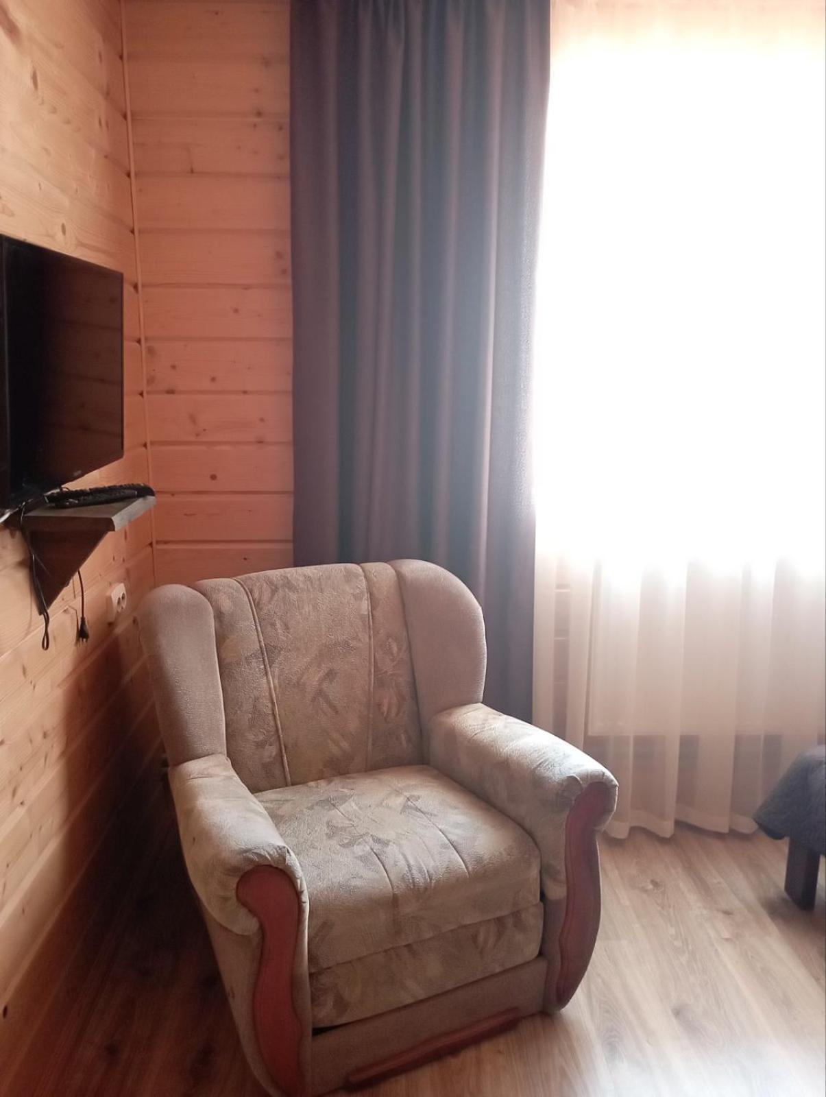 U Anastasii I Sofii Bilya Richki Guest House Mykuljtsjin Eksteriør bilde