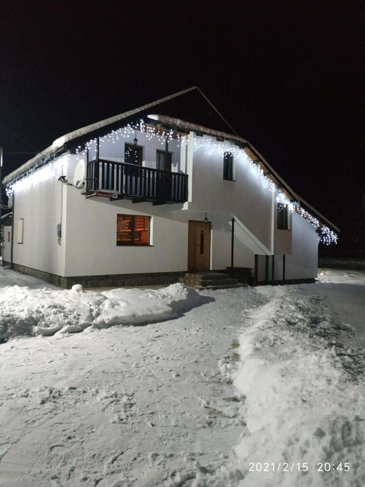 U Anastasii I Sofii Bilya Richki Guest House Mykuljtsjin Rom bilde