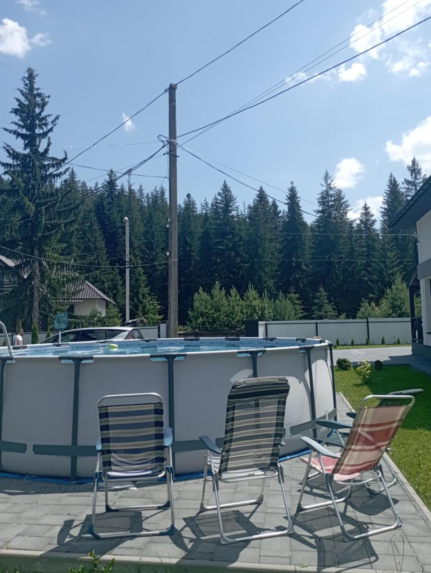 U Anastasii I Sofii Bilya Richki Guest House Mykuljtsjin Eksteriør bilde